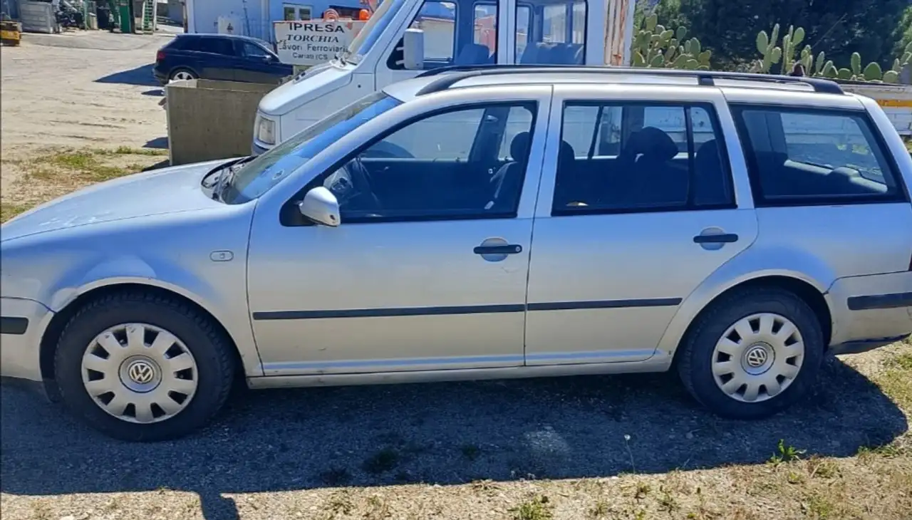 Volkswagen Golf Variant 1.9 tdi Comfortline 110cv, foto 3