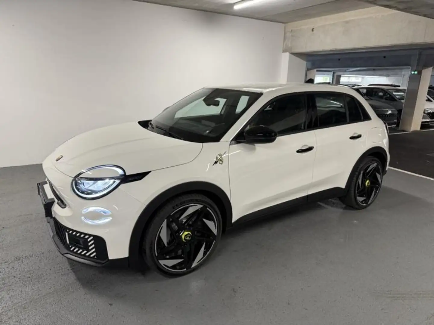 Abarth e 240ch 54kWh Turismo - 1