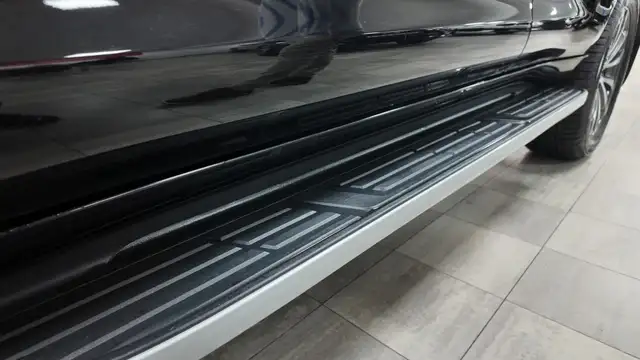 Toyota Land Cruiser view 13