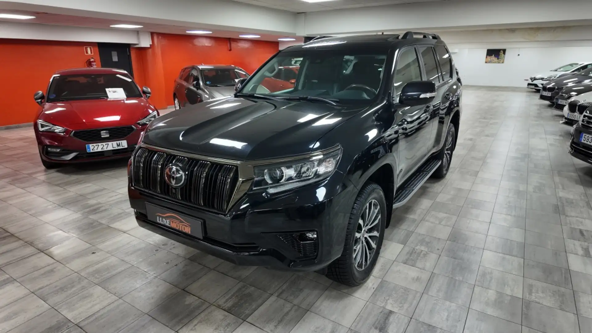 Toyota Land Cruiser D-4D Limited Aut. Negro - 1
