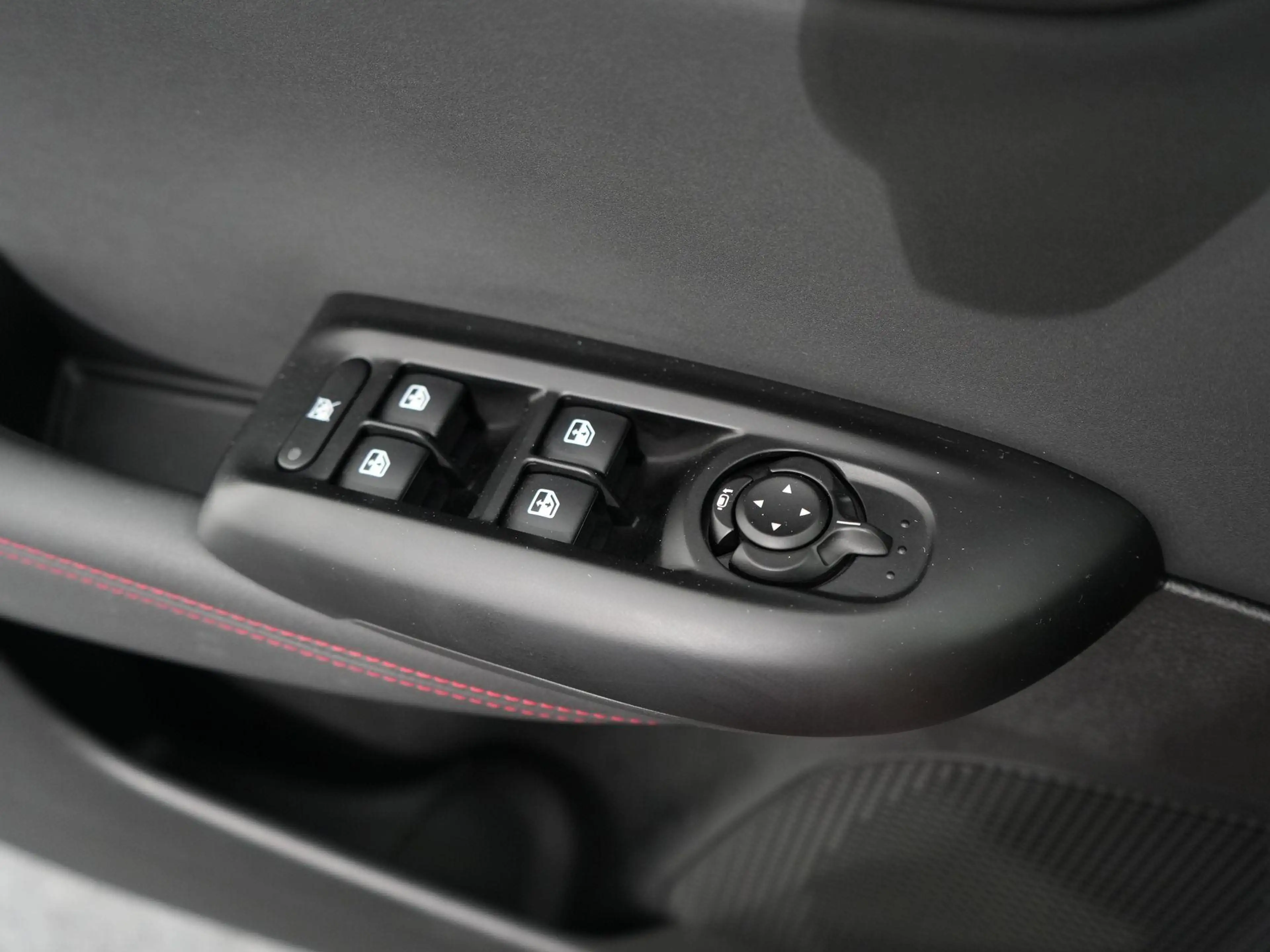 Alfa Romeo Tonale 1.5T Hybrid Edizione Speciale 20inch | Carplay | C — photo 25