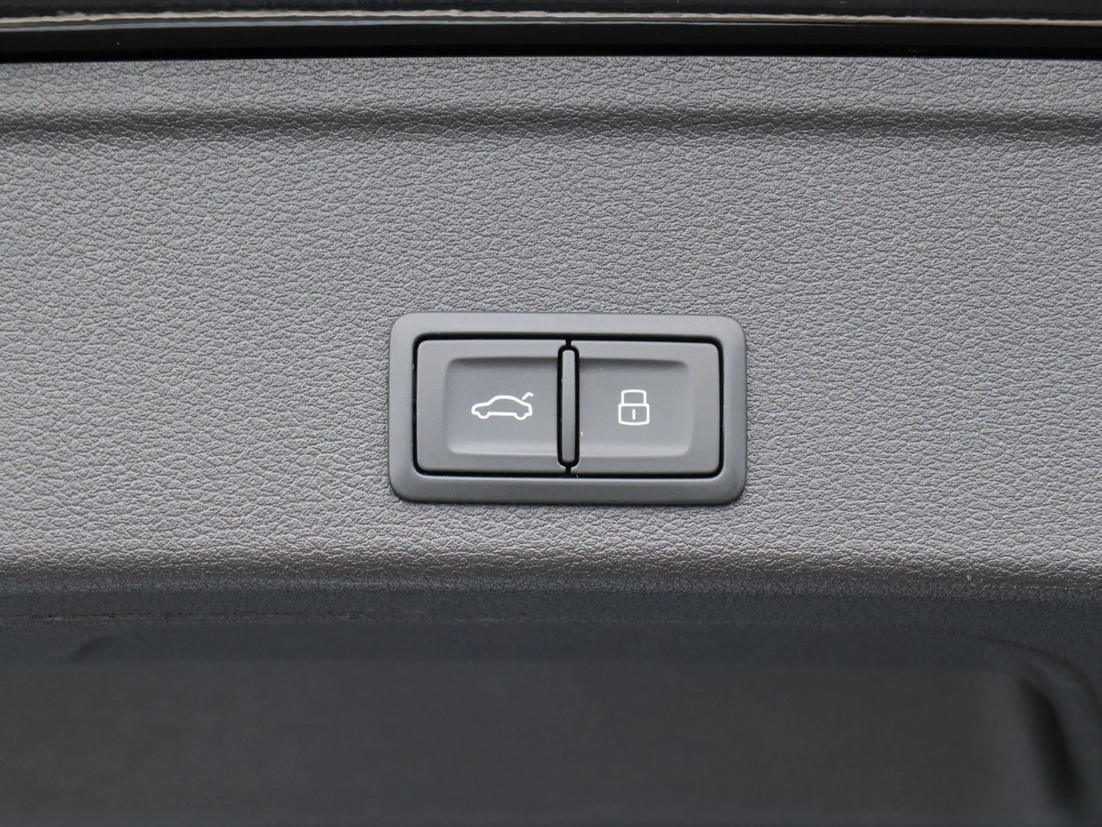 Audi S4 3.0 TDI quattro AHK STHZG Kamera — photo 15