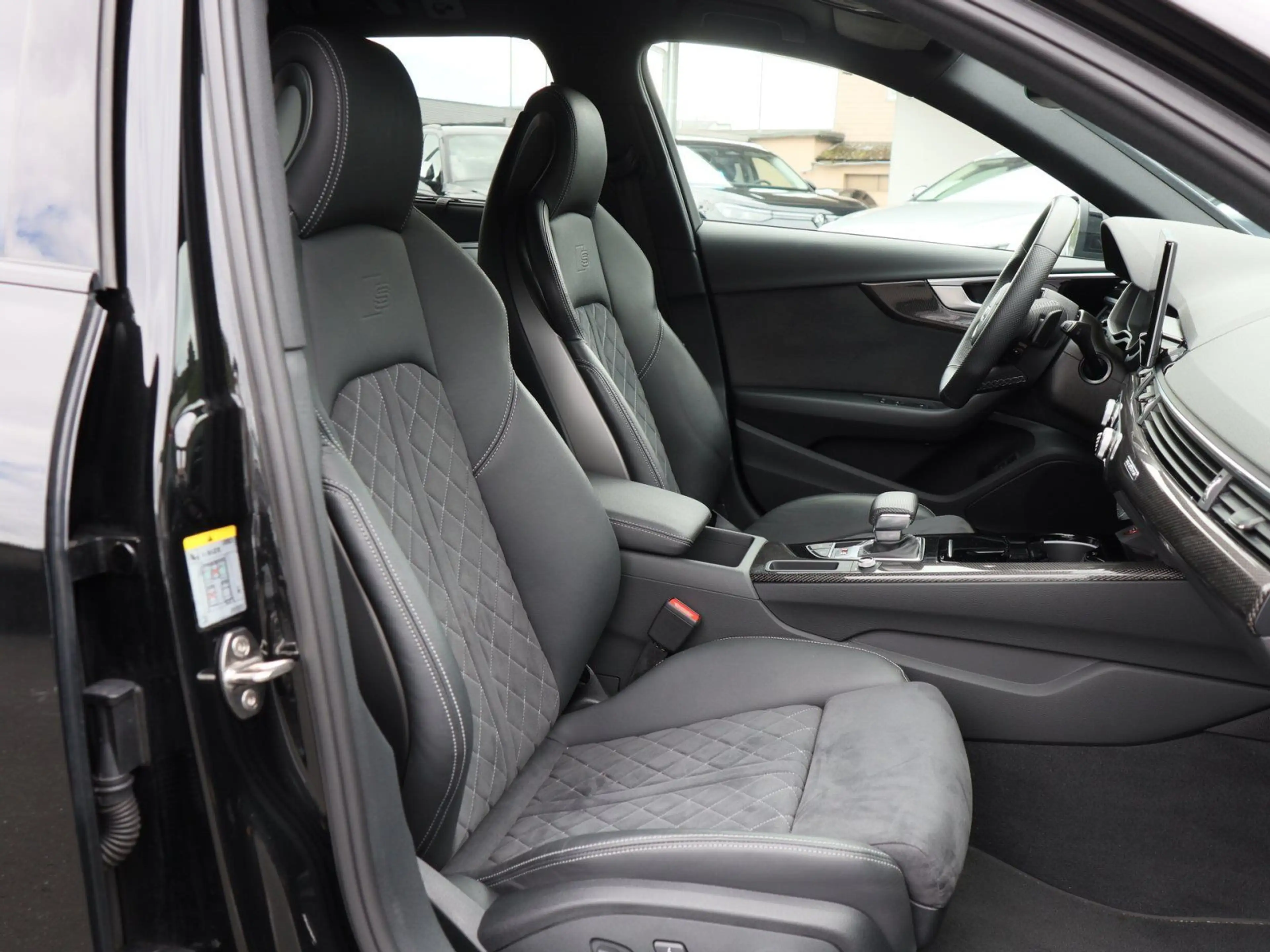 Audi S4 3.0 TDI quattro AHK STHZG Kamera — photo 5