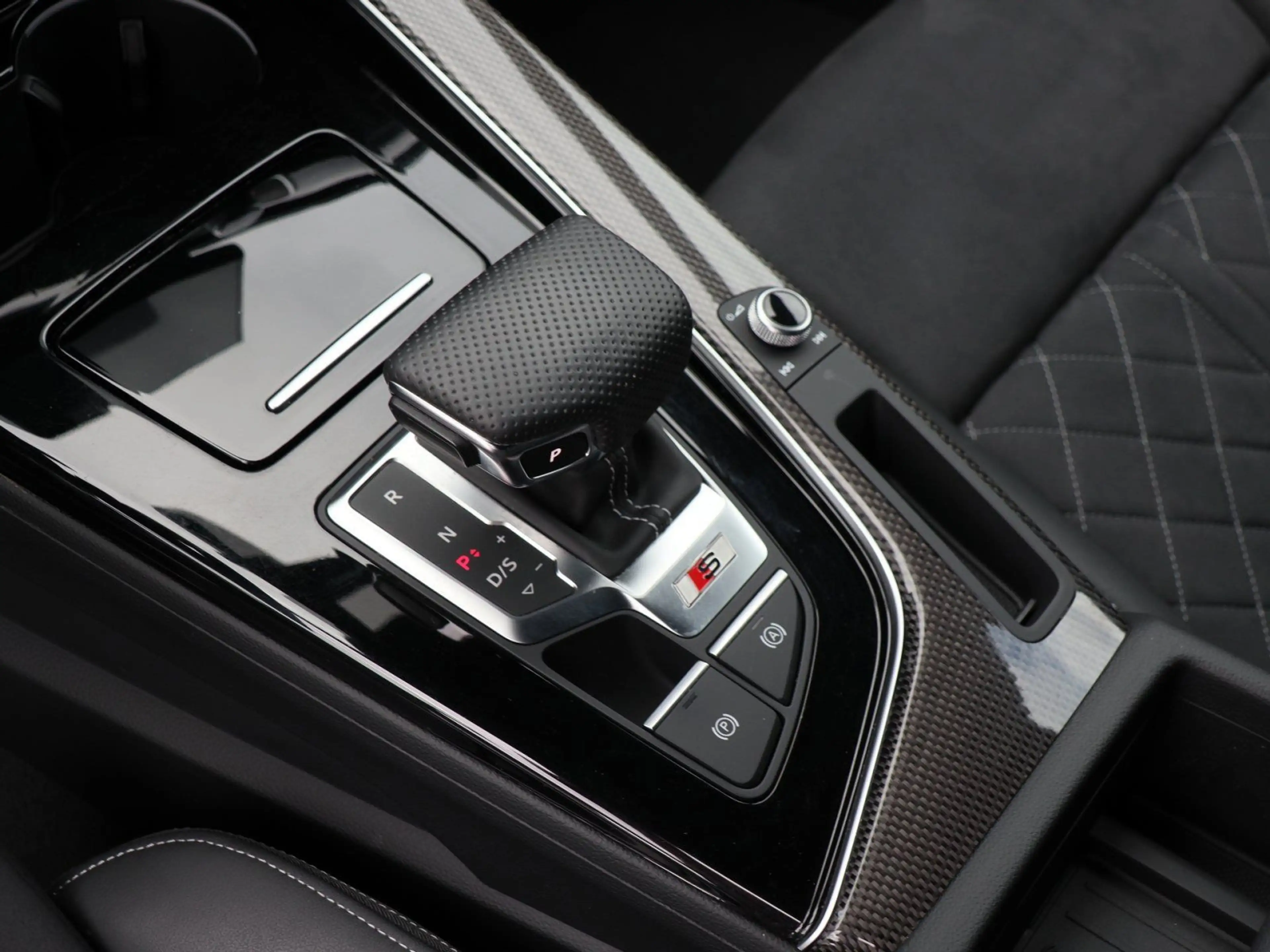 Audi S4 3.0 TDI quattro AHK STHZG Kamera — photo 9