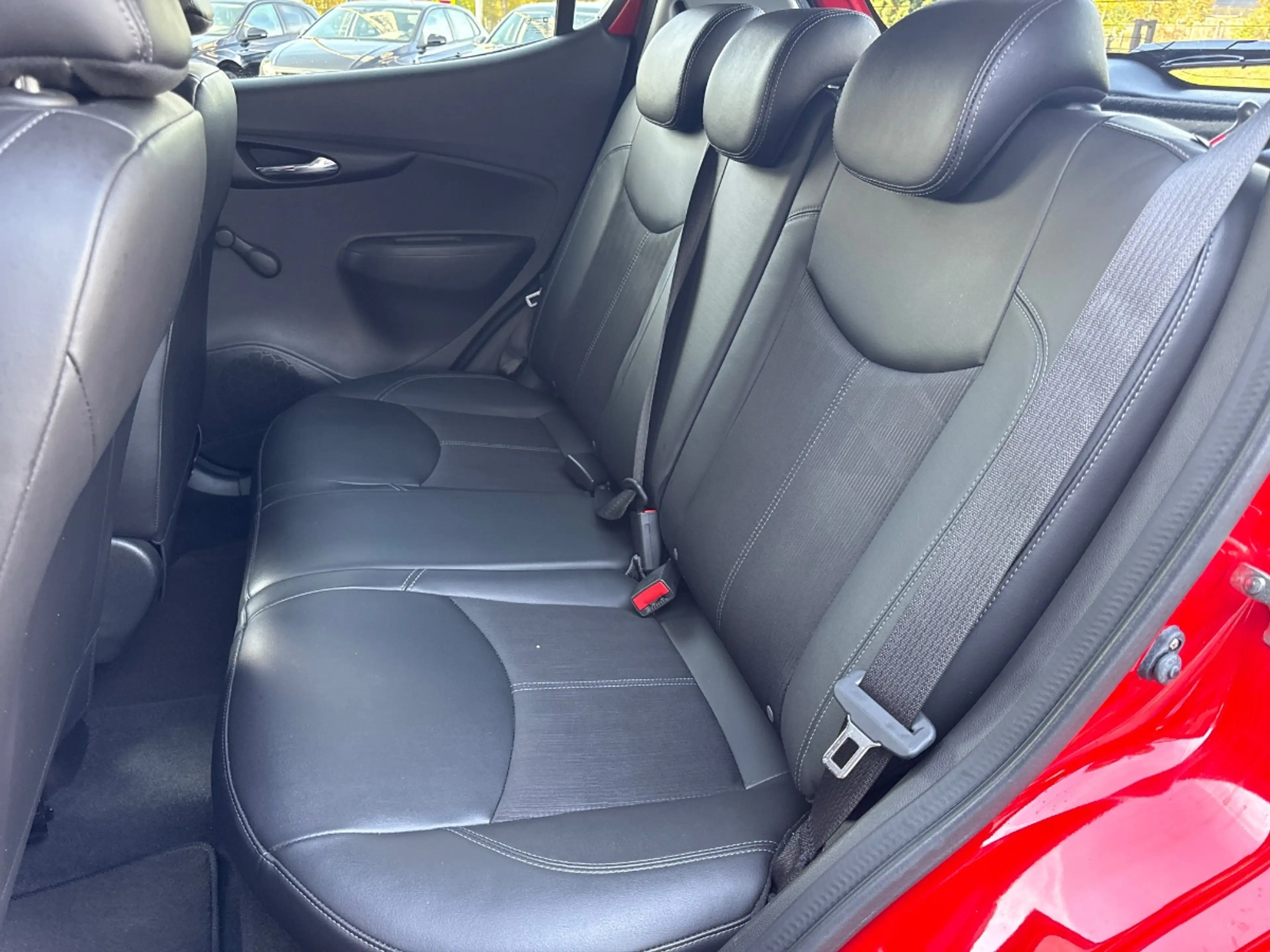 Opel Karl 1.0 ecoFLEX Cosmo — photo 17