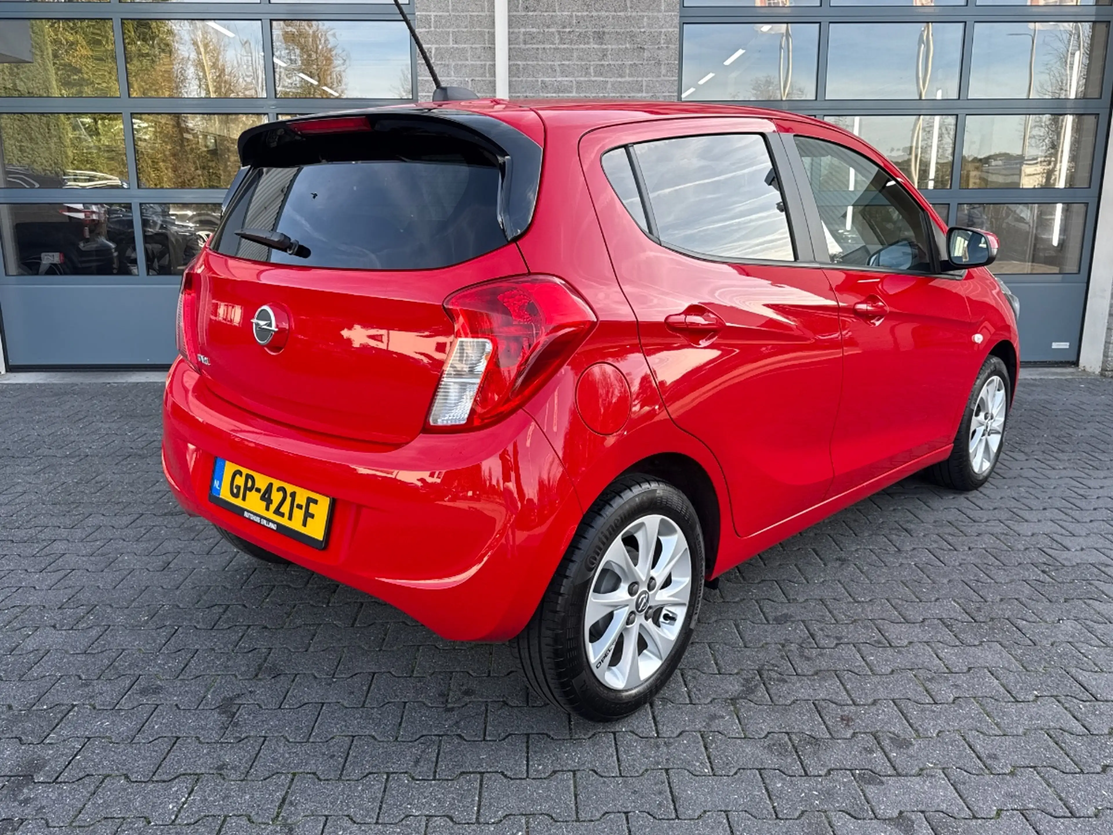 Opel Karl 1.0 ecoFLEX Cosmo — photo 6