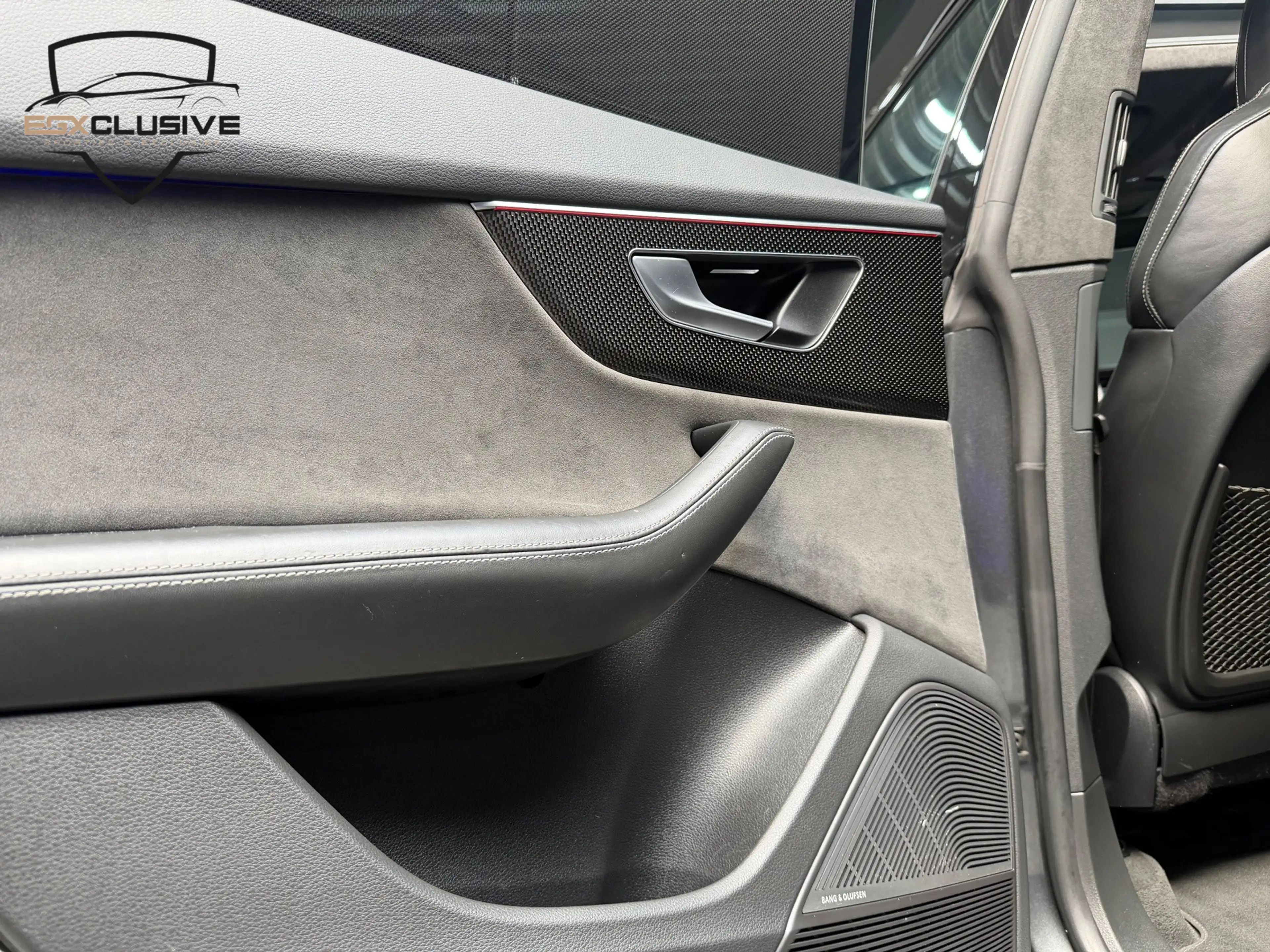 Audi SQ8 4.0 TDI Quattro Ceramic/Pano/B&O3D/HUD/4WSturing — photo 40