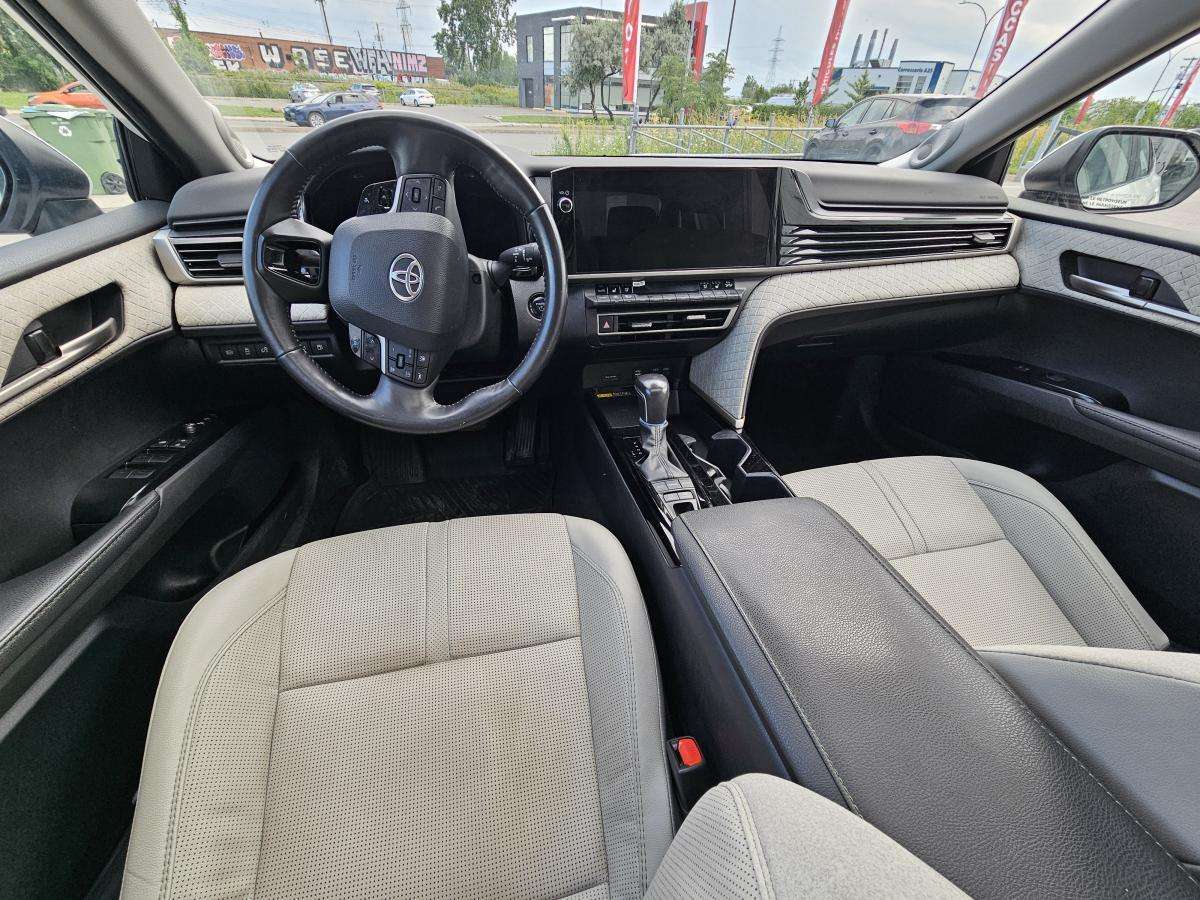 2025 Toyota Camry XLE CVT TI — снимка 1