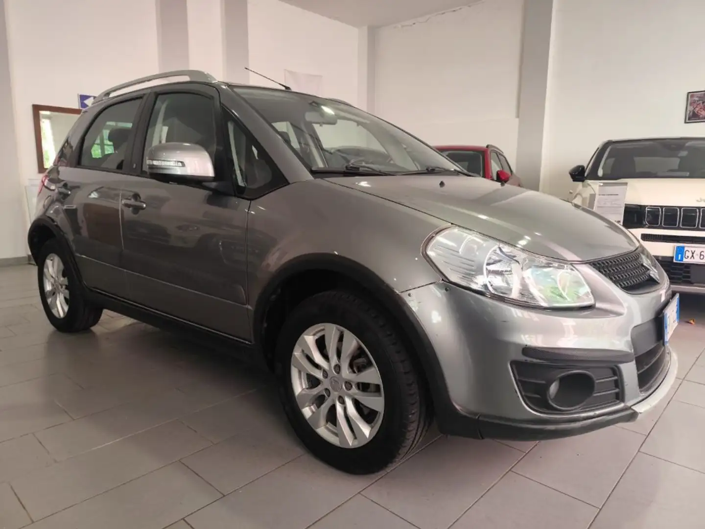 Suzuki SX4 1.6 16V 4WD 39.000 KM Gris - 1