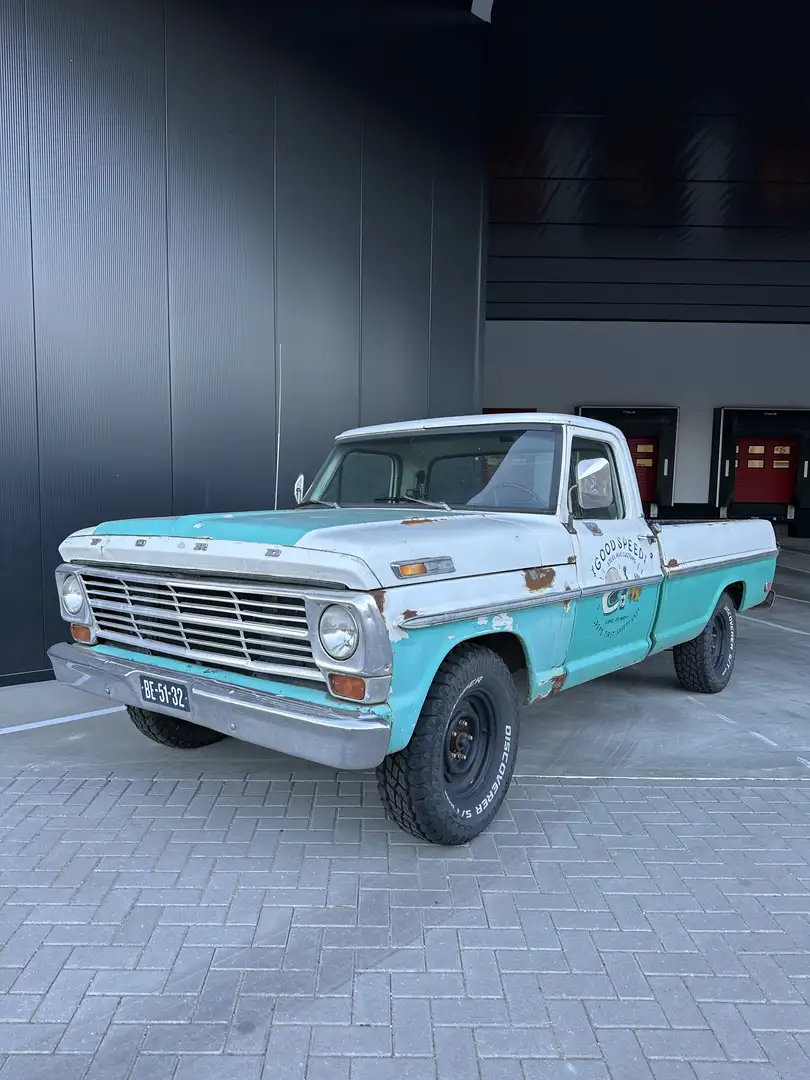 Ford F 100 - 2