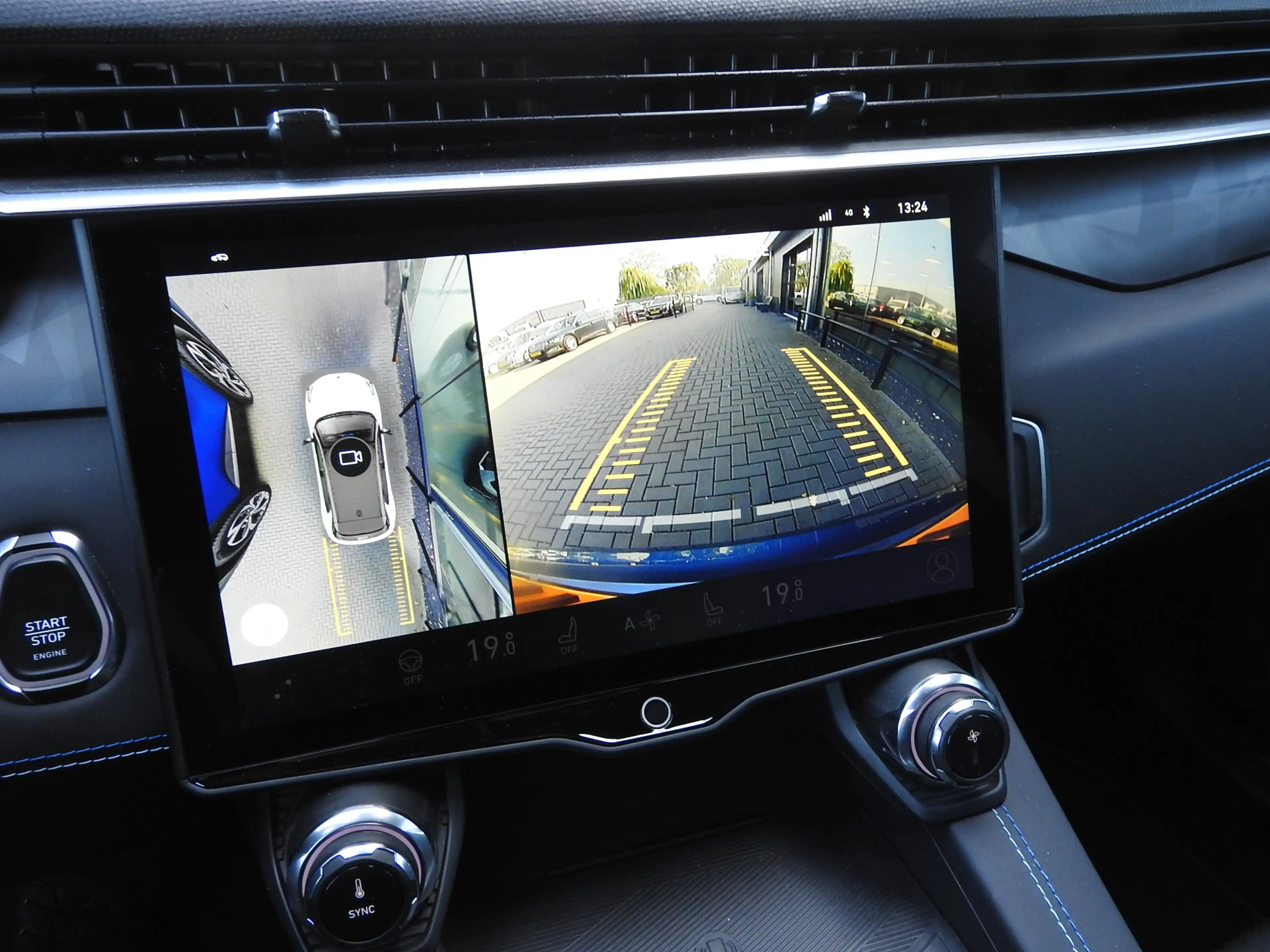 Lynk & Co 01 1.5 PHEV, Panoramadak, 360 Camera, Stuurverw, Zwar — photo 15