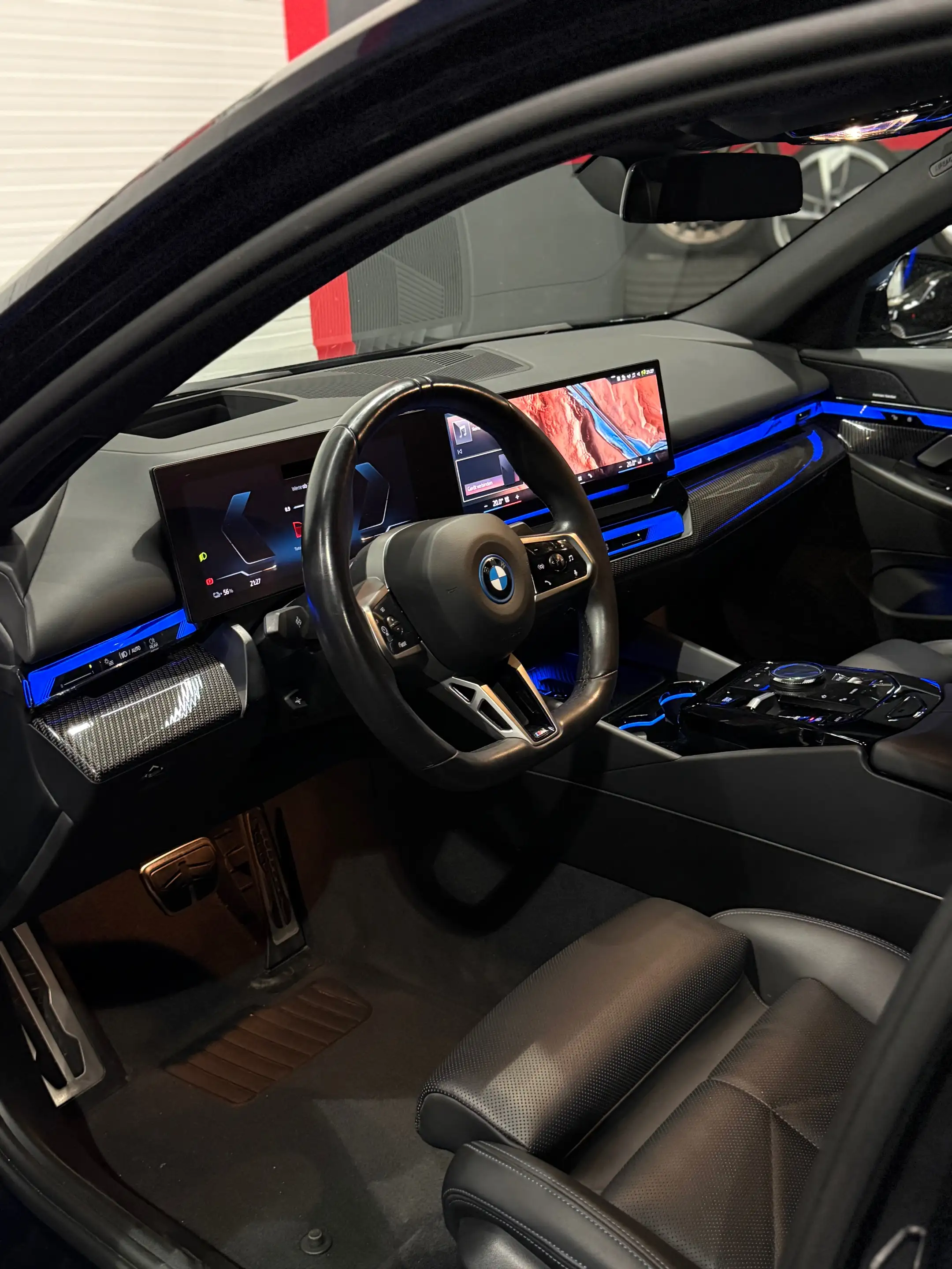 BMW i5 40 xDrive M Sport — photo 15