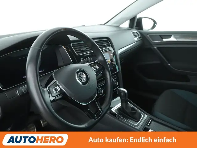Volkswagen Golf view 11