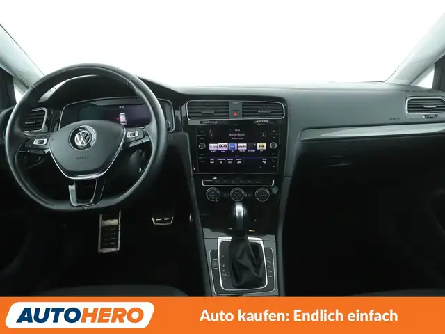 Volkswagen Golf view 12