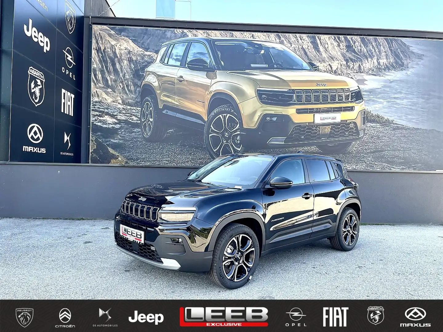 Jeep Avenger 1.2 e-Hybrid Altitude e-DCT6 inkl. Winterpaket ... Schwarz - 1