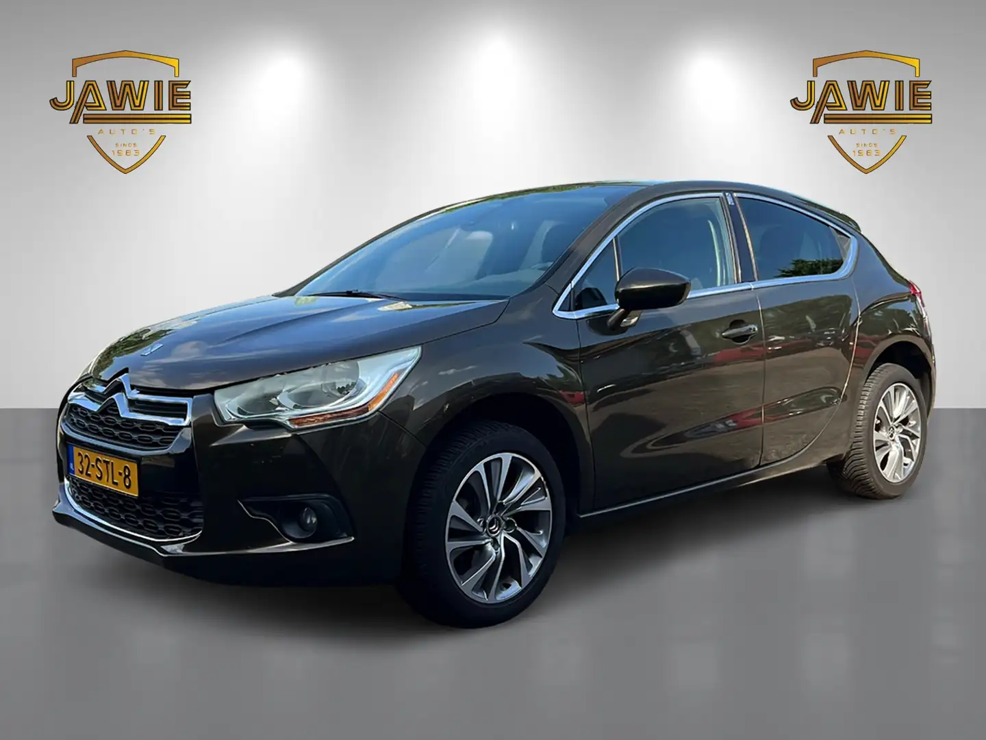 Citroen DS4 1.6 VTi Chic 32-STL-8 Brun - 1