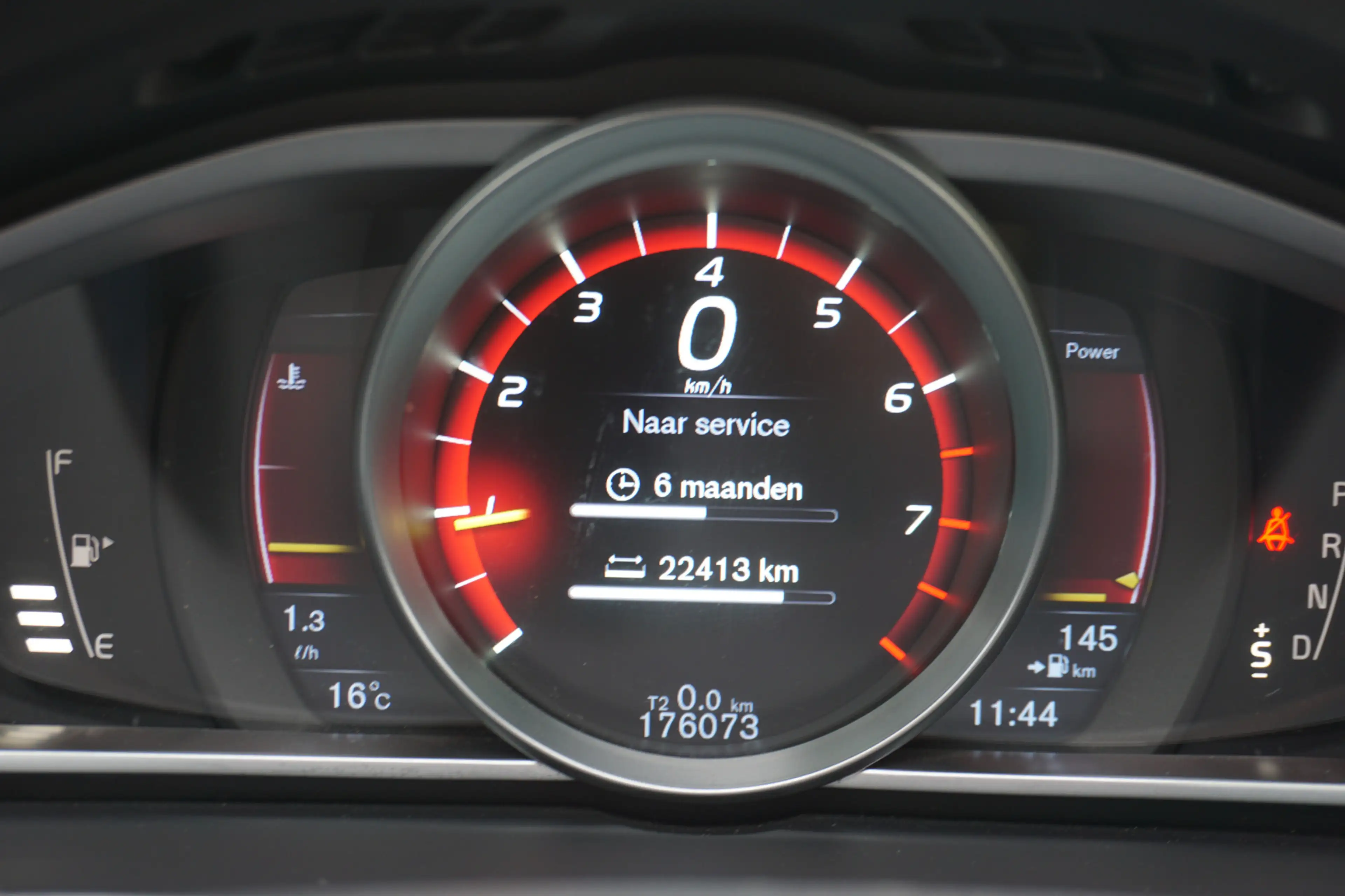 Volvo V40 Cross Country 2.0 T5 AWD Momentum 245 pk | Origineel NL | Cruise — photo 10