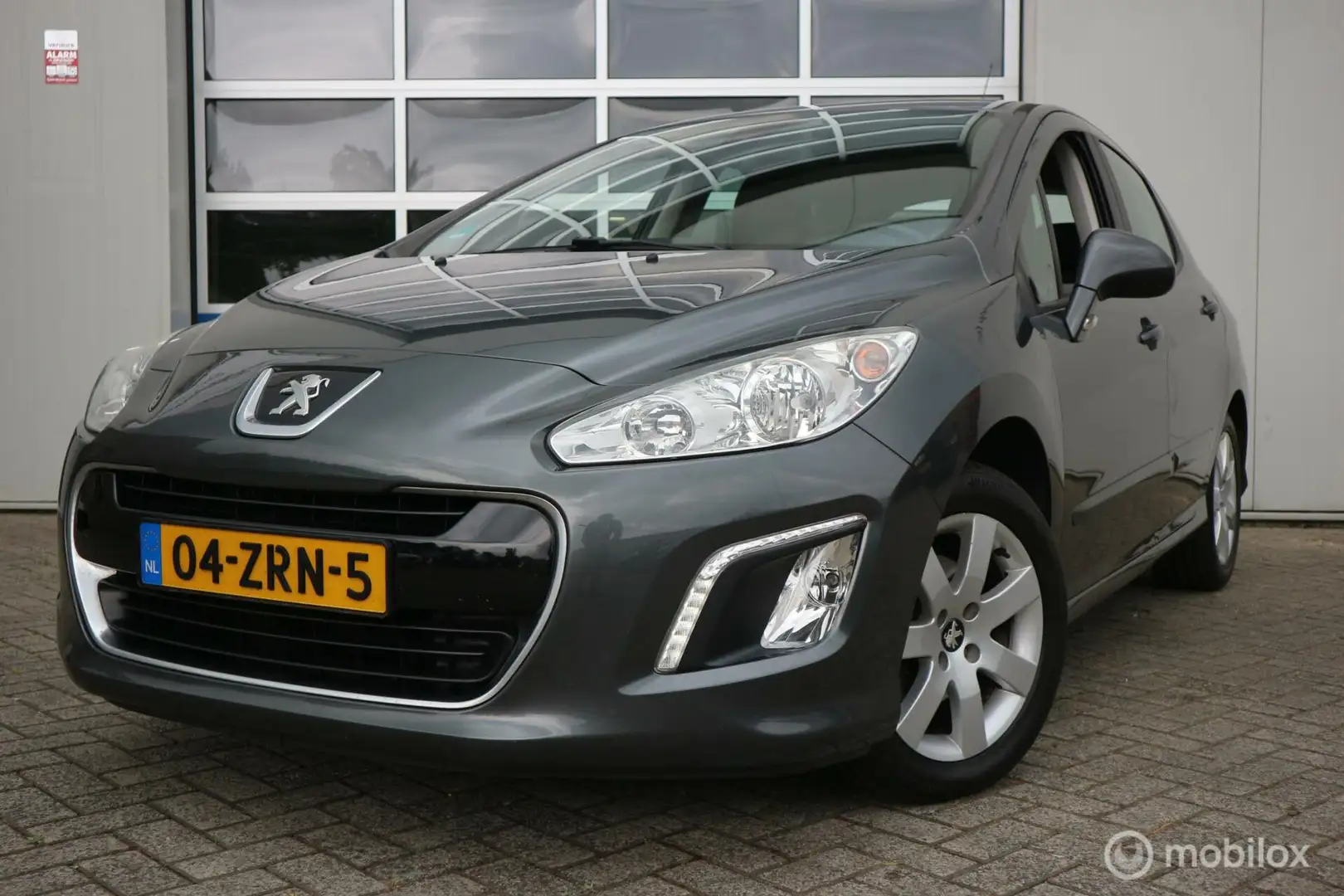 Peugeot 308 1.6 e-HDi Active AIRCO-ECC/CRUISE-CONTROL/NAP Grijs - 1