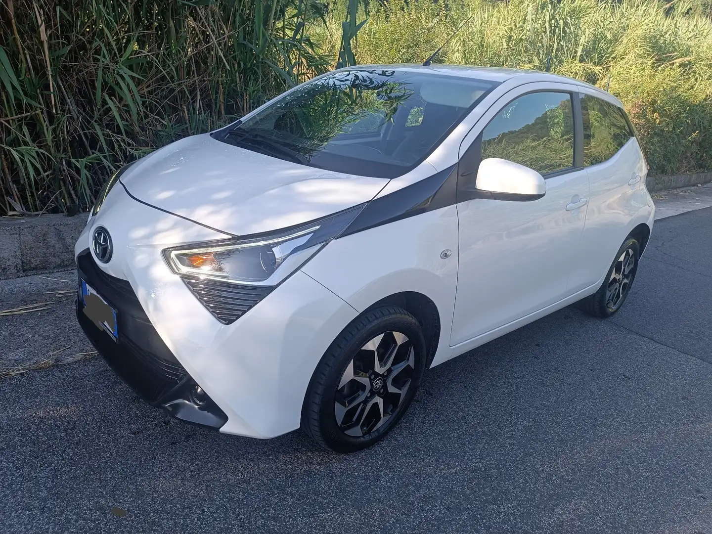 Toyota Aygo 5p 1.0 x-play 72cv - 2