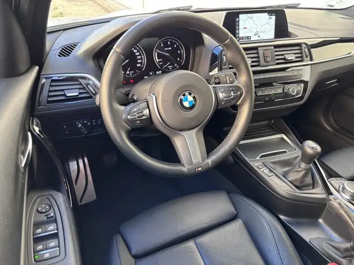 BMW Serie 1 116d (F40) 2019, foto 9
