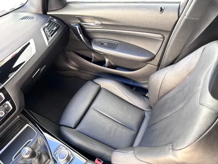 BMW Serie 1 116d (F40) 2019, foto 13
