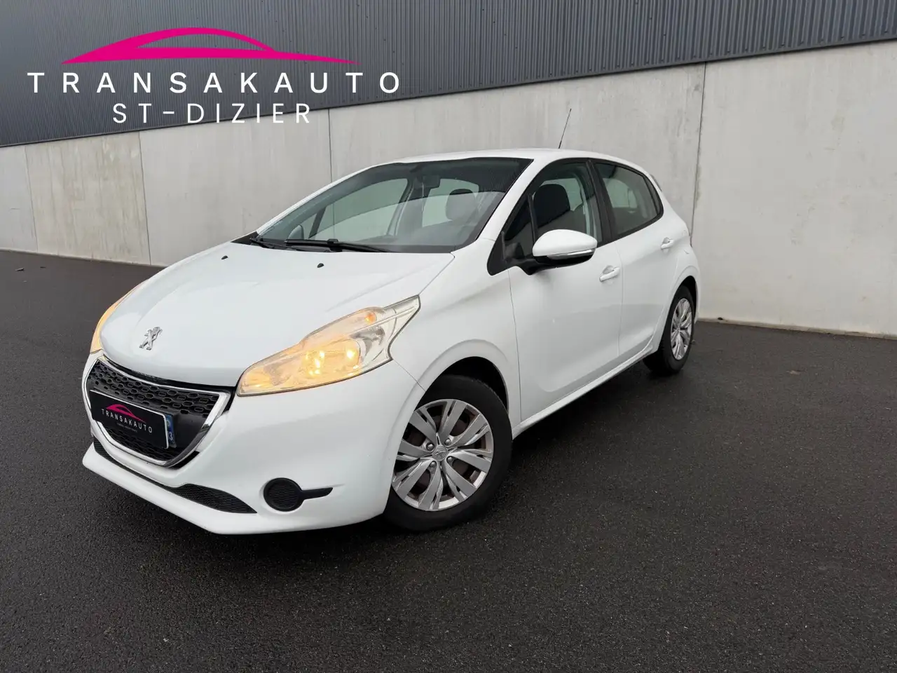 Peugeot 208 1.6 e-HDi 92ch FAP BVM5 BLUE LION Busine