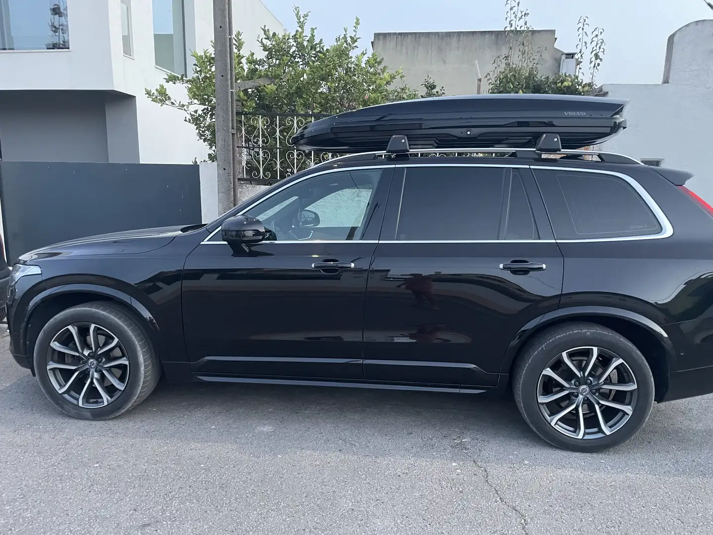 Volvo XC90 D5 Momentum AWD 225 Aut. - 1