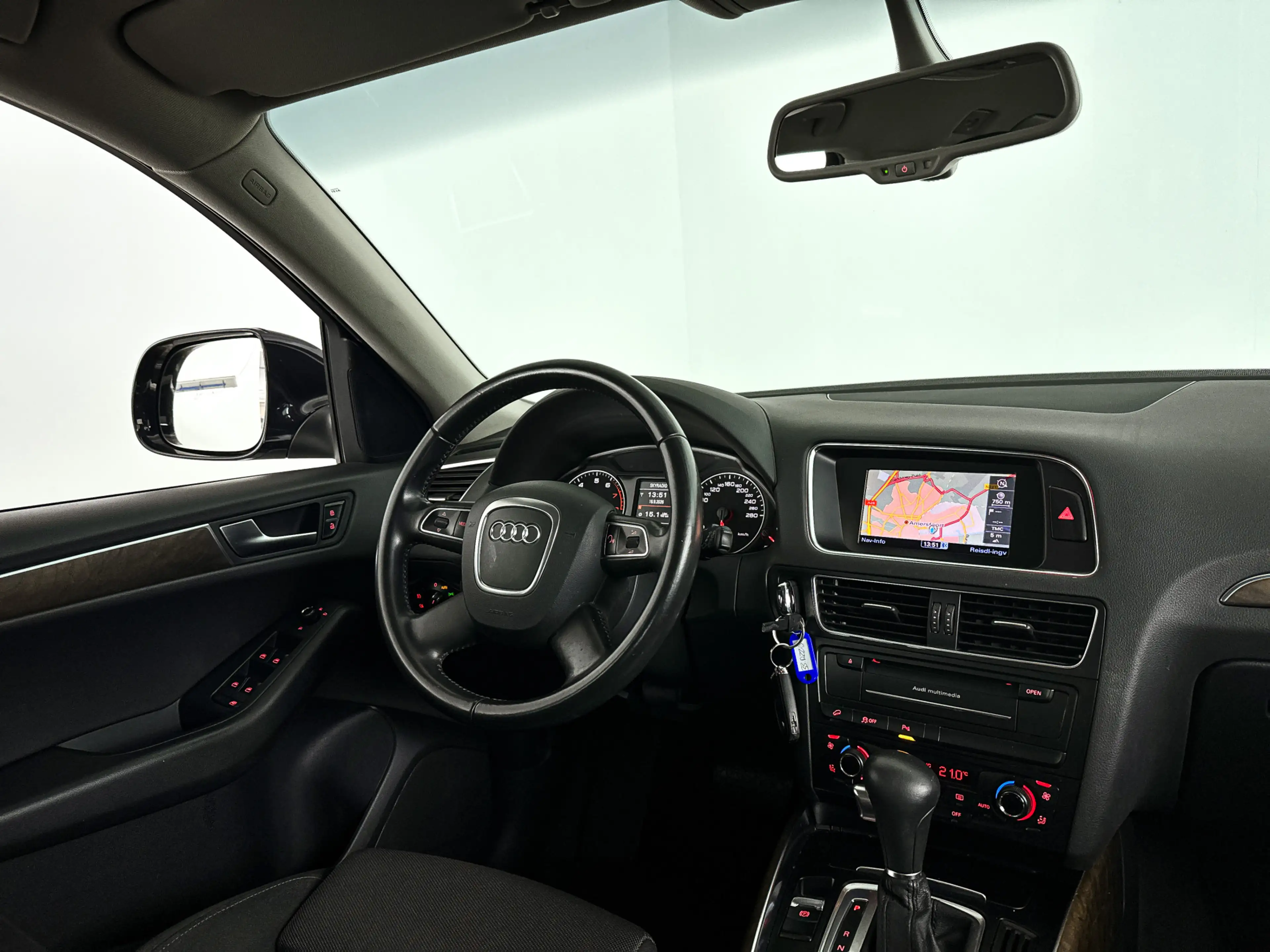 Audi Q5 2.0 TFSI quattro Pro Line | Park assist | Xenon | — photo 3