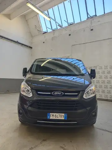 Ford Tourneo Custom Titanium 9 Posti