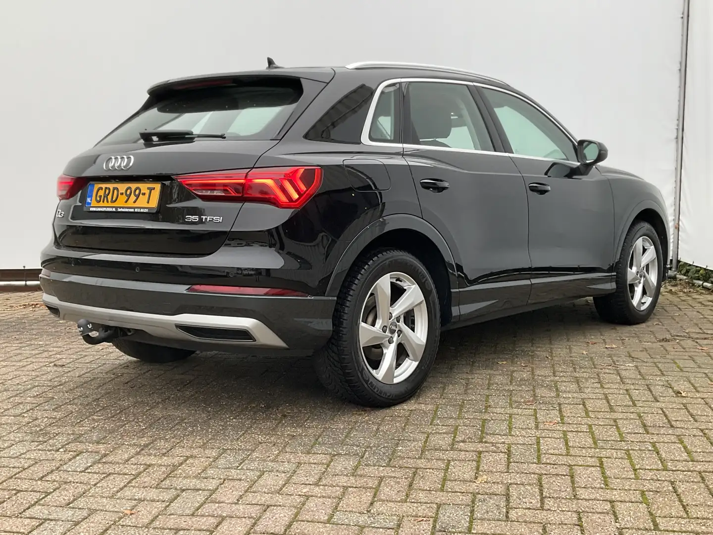 Audi Q3 35 TFSI 150pk Navi-Apple/Android Adaptive-CC Stoel Negro - 2