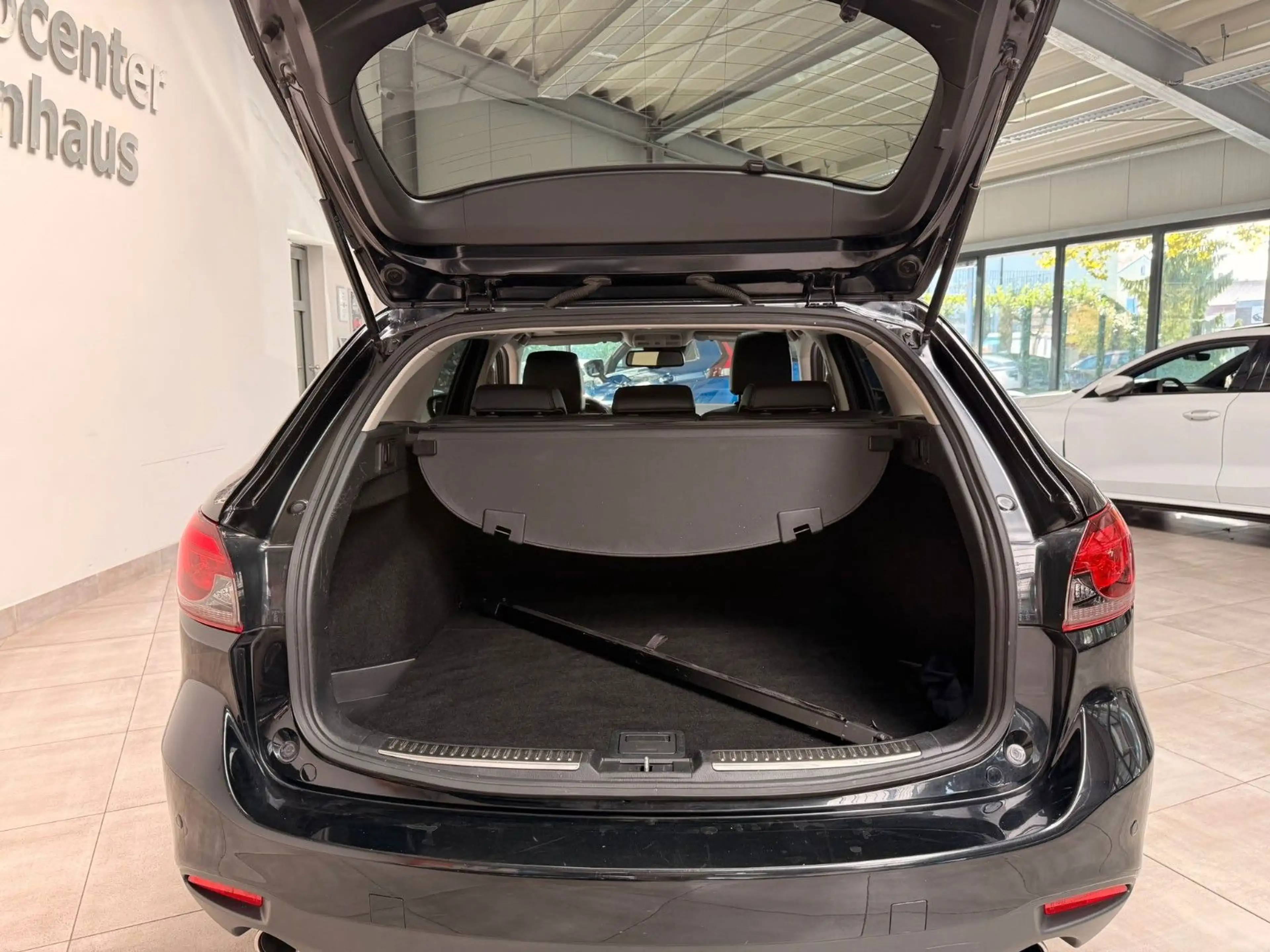 Mazda 6 Kombi Nakama Intense Leder Kamera Bose eGSD — photo 4