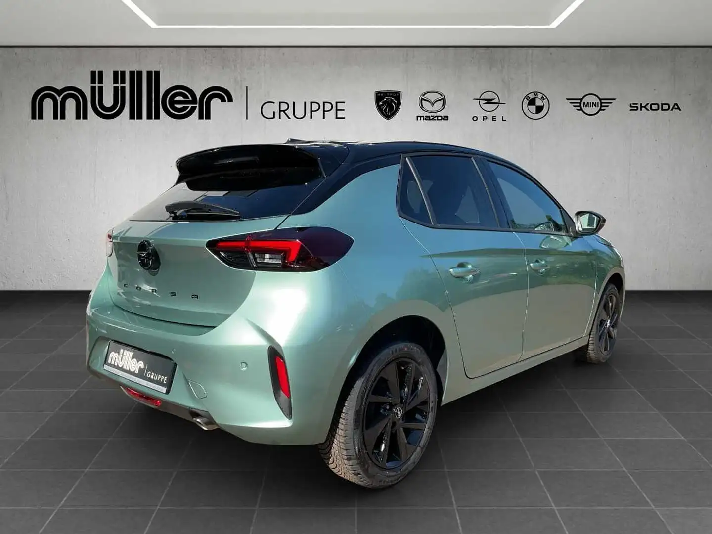 Opel Corsa YES 1.2 Direct Injection Turbo Vert - 2