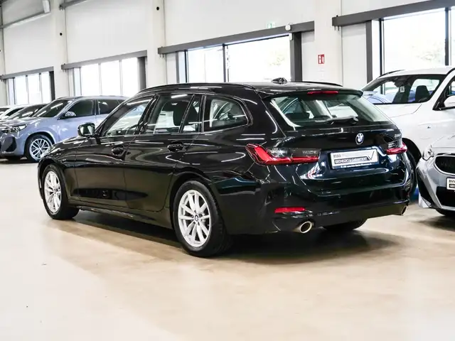 BMW 3 Series view 2