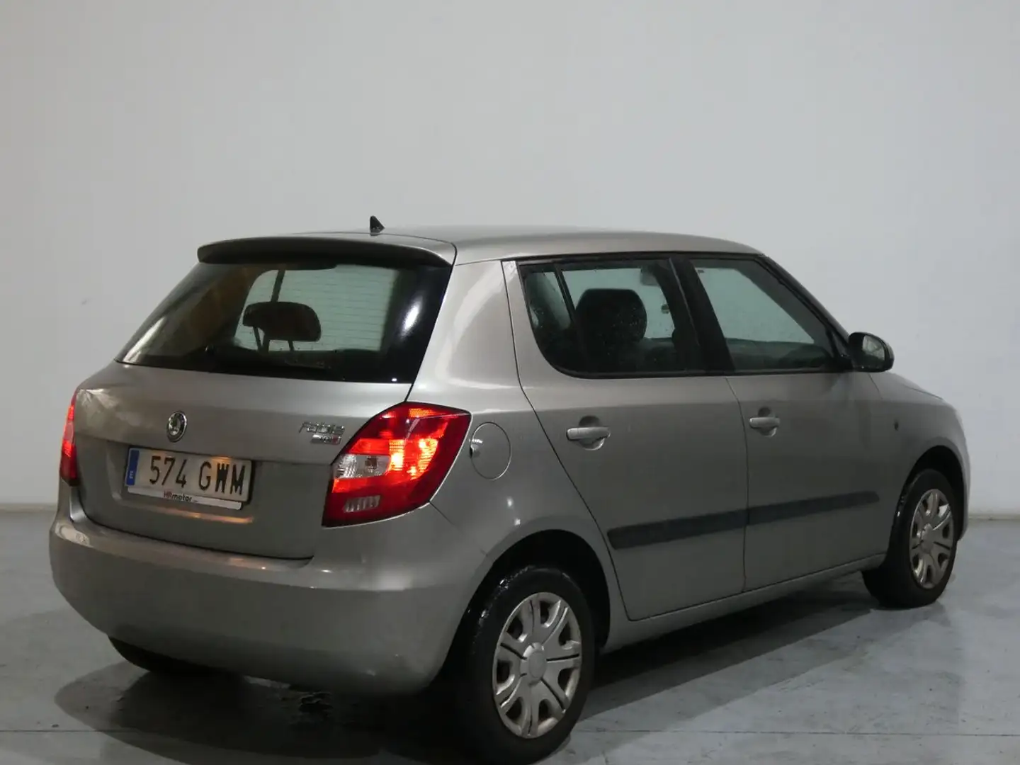 Skoda Fabia 1.6TDI Style Gris - 2