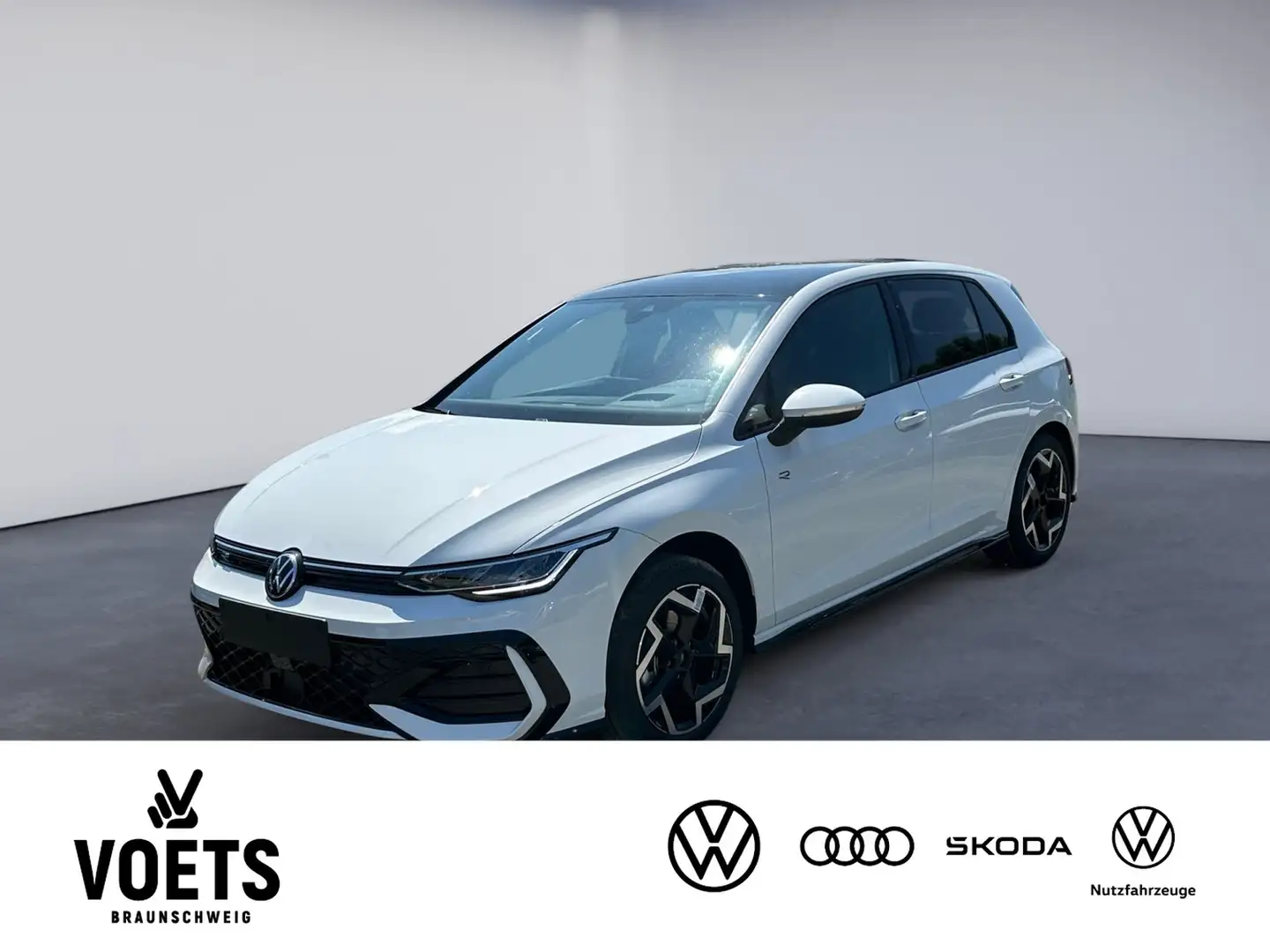 Volkswagen Golf VIII. R-Line 1.5 eTSI DSG TravelAssist Weiß - 1