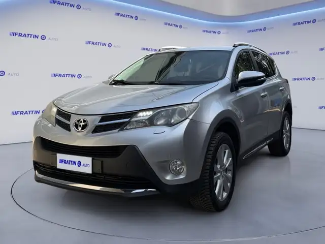 Toyota RAV4 2.2 D-CAT A/T 4WD Lounge White Ed