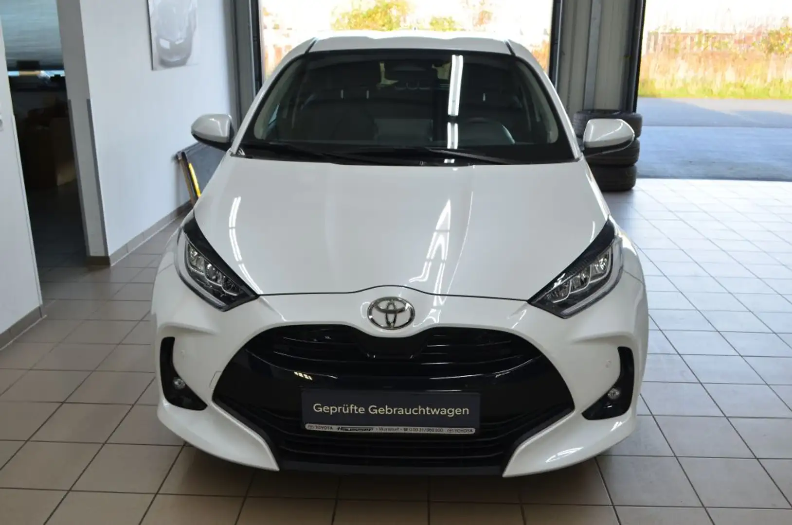 Toyota Yaris 1,5 Hybrid Team DK*COMFORT-P*TECHNIK-P+TZ Weiß - 2