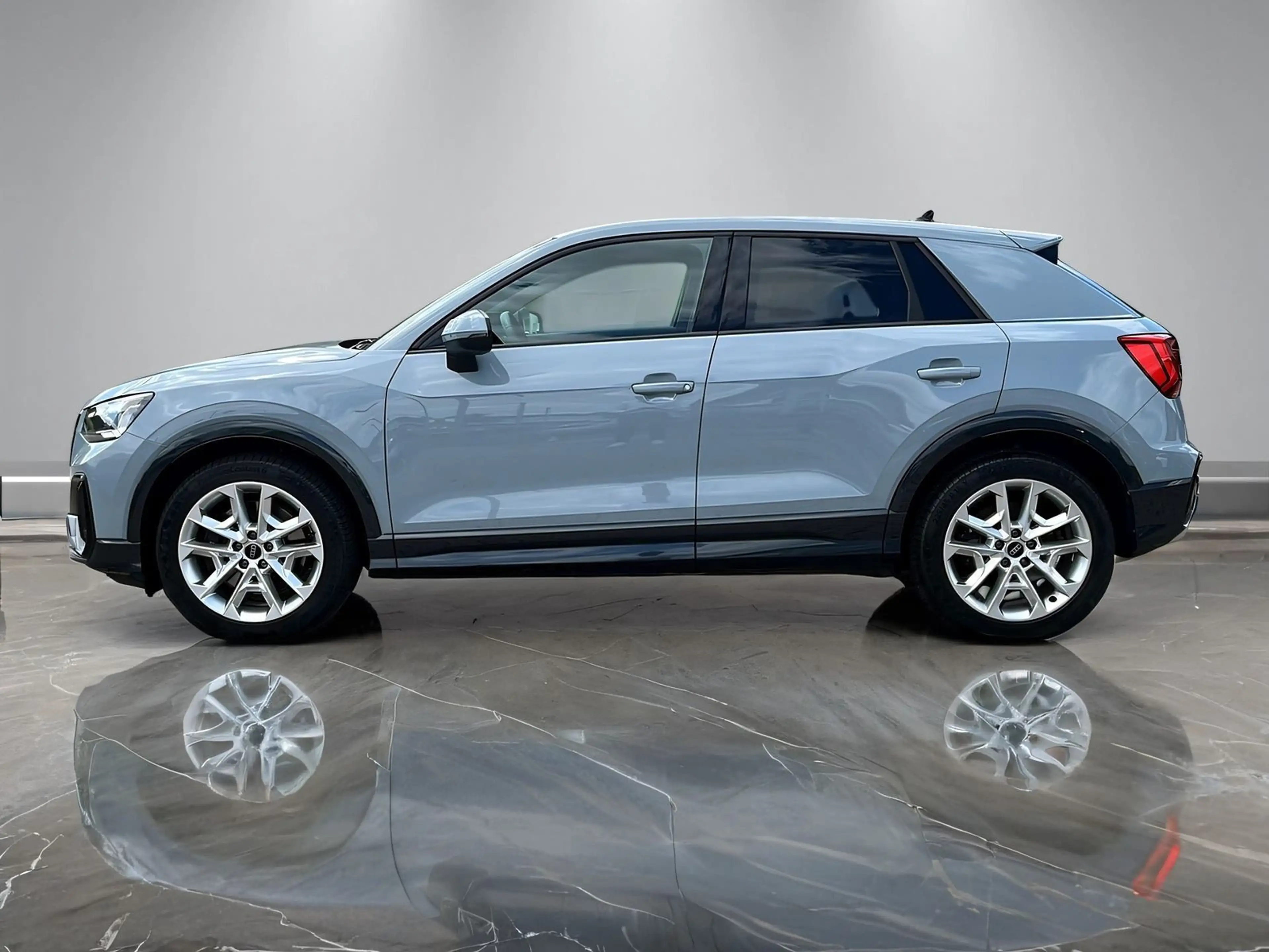 Audi SQ2 TFSI S-tronic +AHK+KAMERA+MATRIX-LED+OPTIK+ — photo 4