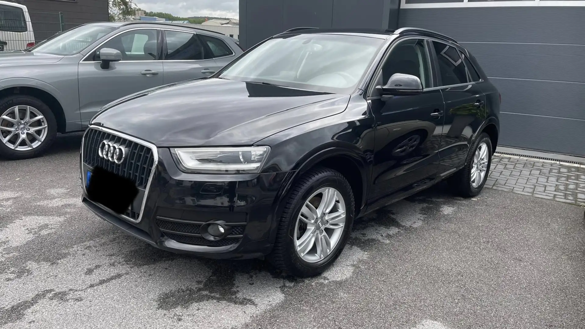 Audi Q3 2.0 TDI Schwarz - 2