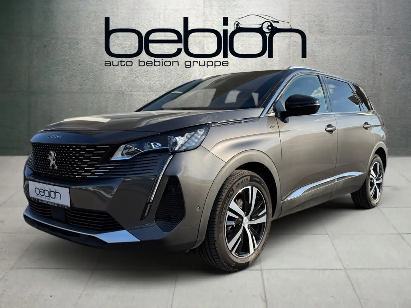 Peugeot 5008 1.5 BlueHDi 130 GT Navi PDC Pano LED SpurH Gris - 2