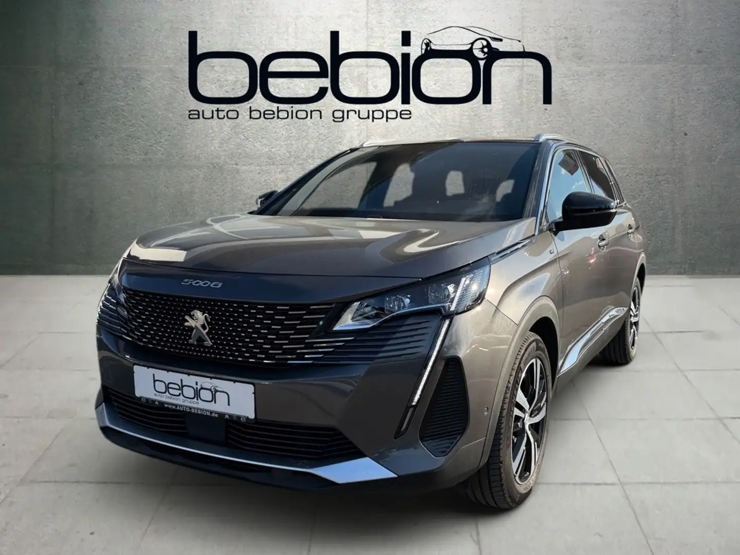 Peugeot 5008 1.5 BlueHDi 130 GT Navi PDC Pano LED SpurH Gris - 1