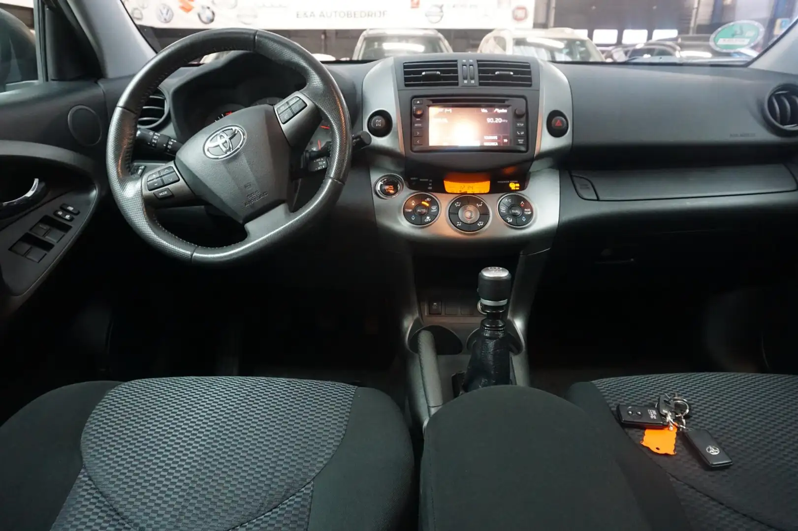 Toyota RAV 4 2.0 VVTi Dynamic 4WD 2E EIGENAAR /DEALER ONDERHOUD Zwart - 2