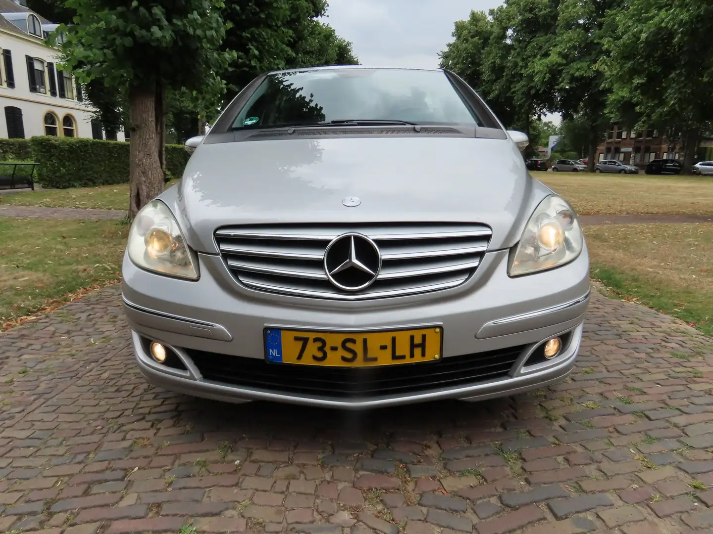 Mercedes-Benz B 170 Automaat Airco Cruisecontrol Xenon 5 Drs Lm Velgen Grigio - 2