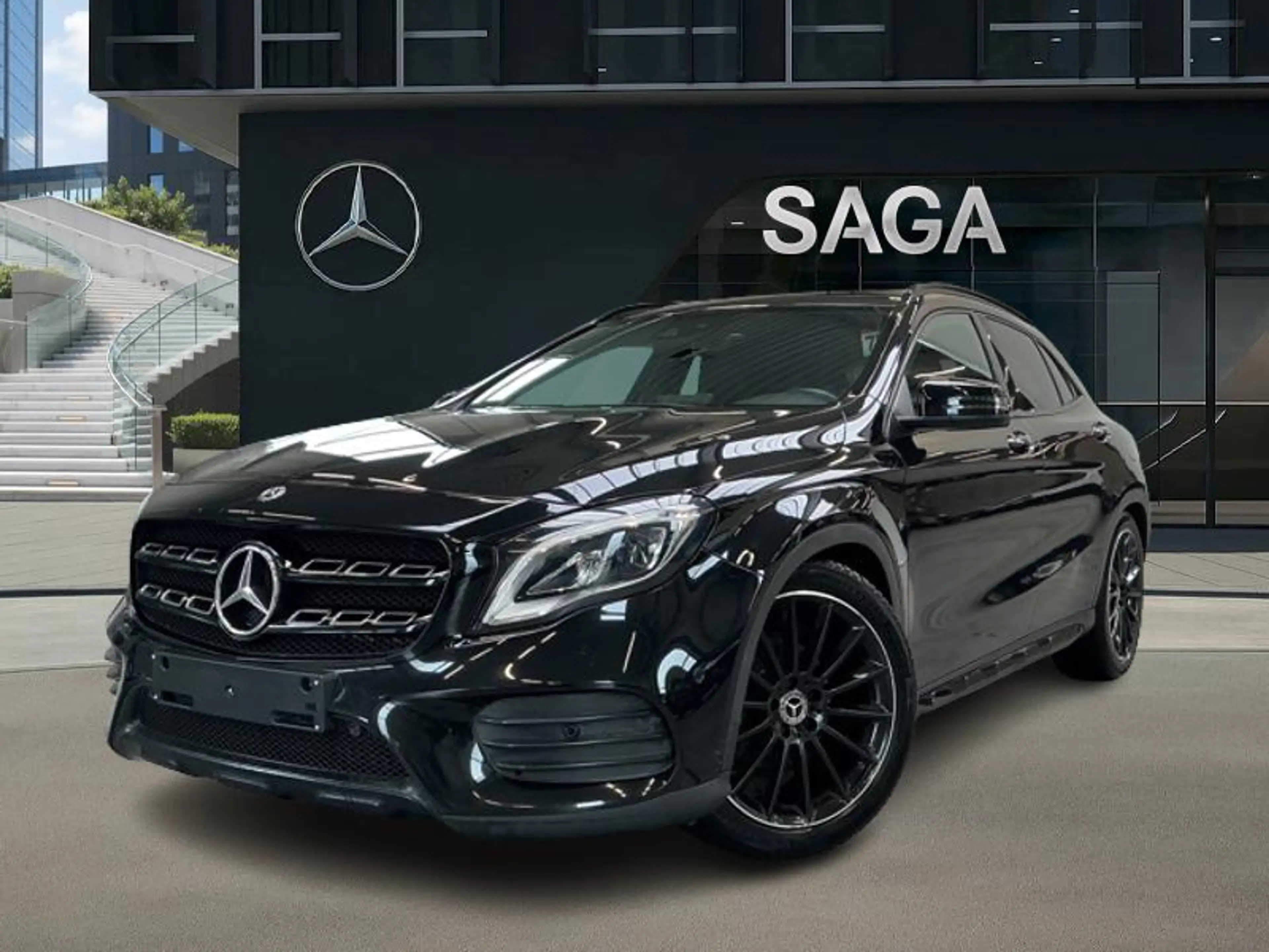 Mercedes-Benz GLA 180 AMG Pack Night