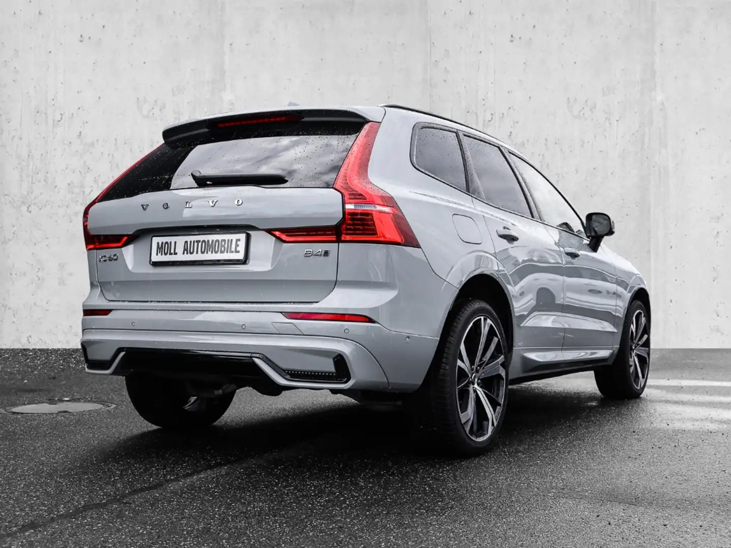 Volvo XC60 Ultimate Dark AWD B4 Diesel EU6d Allrad HUD AD Sta Grau - 2