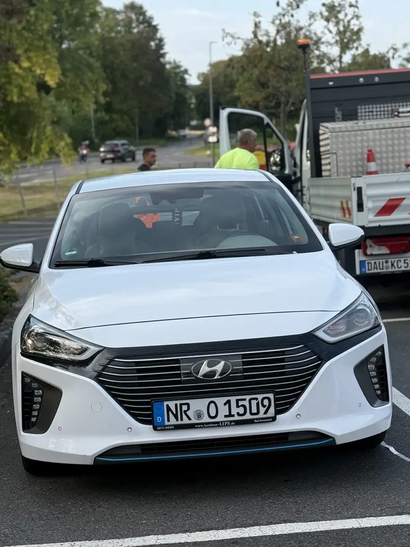 Hyundai IONIQ Hybrid 1.6 GDI Premium - 1