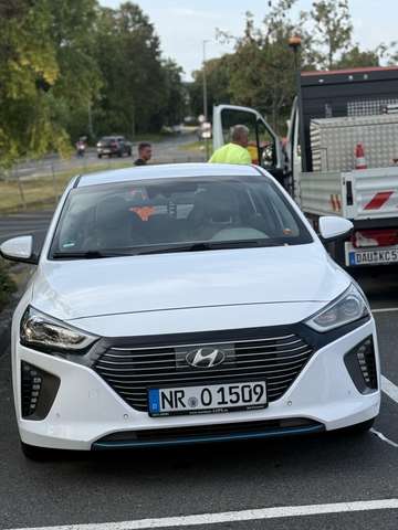 Imagine Hyundai IONIQ Hybrid 1.6 GDI Premium