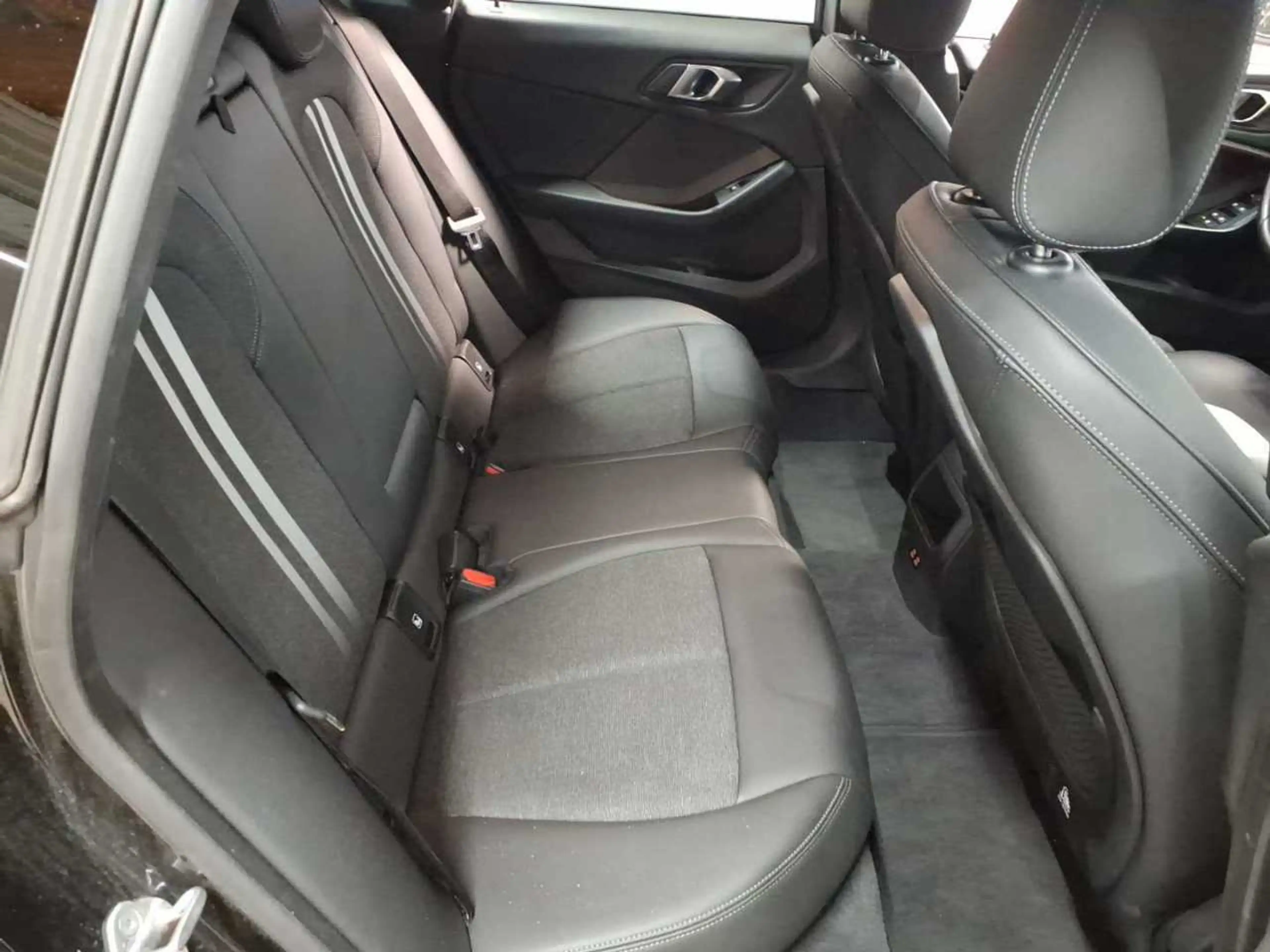 BMW 216 216d Gran Coupe  Aut. Advantage Pano H&K — photo 14