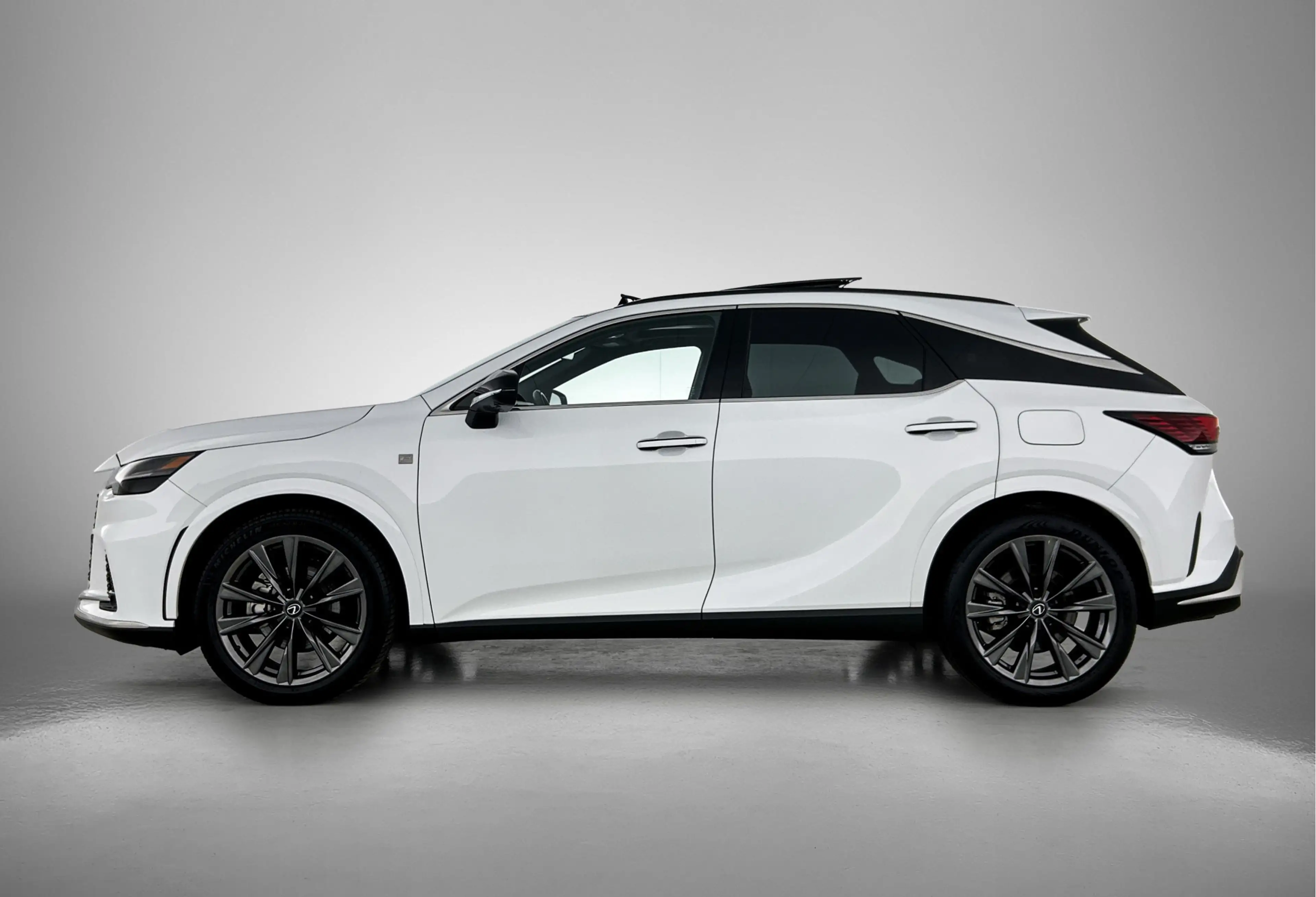Lexus RX 450h 450h+ Plug-in Hybrid F Sport Design | Sportief uit — photo 3