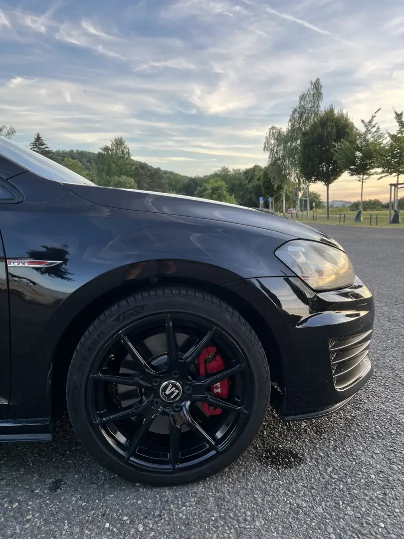 Volkswagen Golf GTI Performance Noir - 2